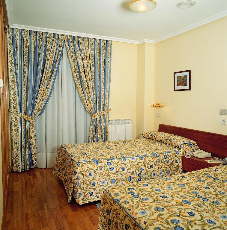 Hotel Isabel Briviesca Ruang foto
